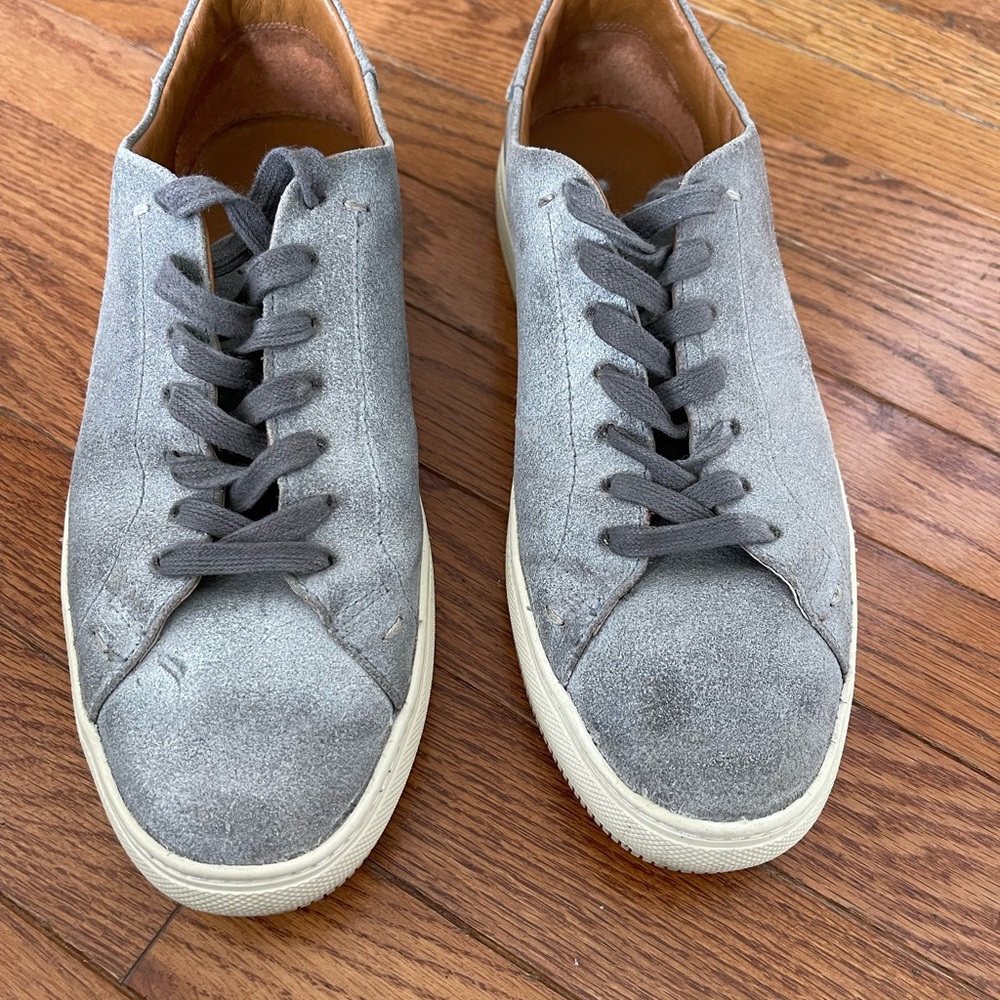 The Frye Co. Astor Low Lace size 9 in Slate.